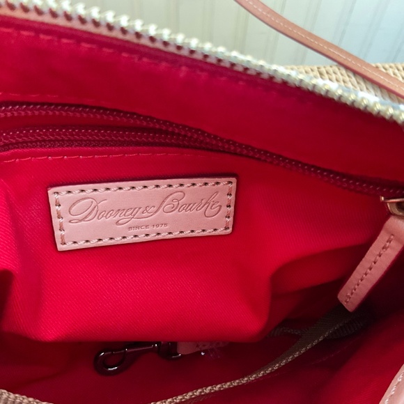 Grey and white stripe dooney and bourke crossbody bag - Picture 3 of 3